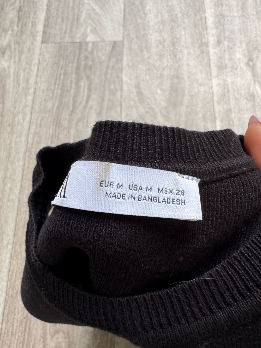 ZARA Black Cropped Ribbed top - Picture 4 of 4